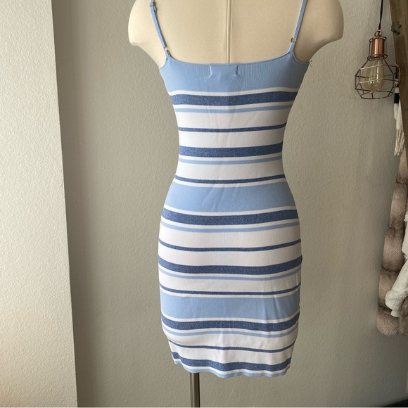 By the way- body on stripe dress - Picture 3 of 4